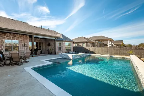 2501 Remuda Dr, Sherman, TX 75092