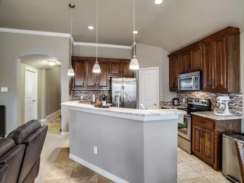 315 Crosscreek Dr, Princeton, TX 75407