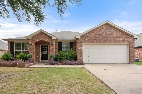 717 Boone Trl, Mansfield, TX 76063