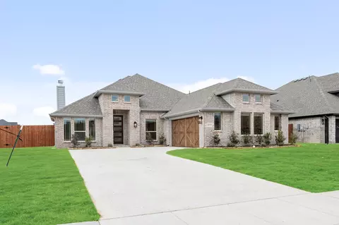 4609 Nomad Dr, Midlothian, TX 76065