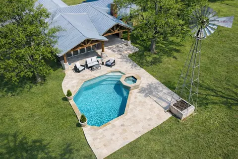 11362 E Highway 82, Whitesboro, TX 76273