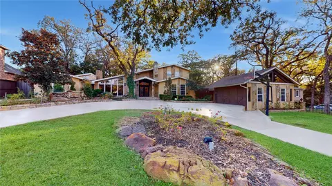 2821 Dove Pond Dr, Grapevine, TX 76051