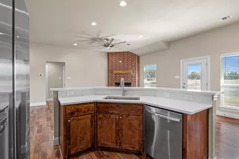 Kitchen - 899 W Cardinal St, Ector, TX 75439 photo 4 of 5