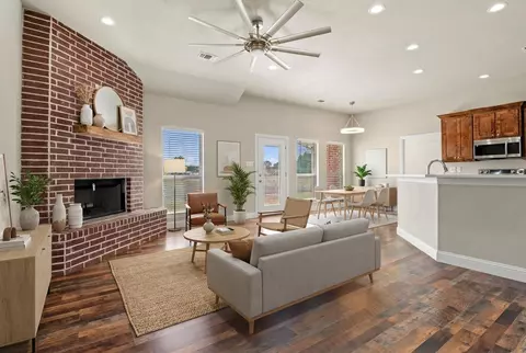 Living - 899 W Cardinal St, Ector, TX 75439 photo 7 of 8