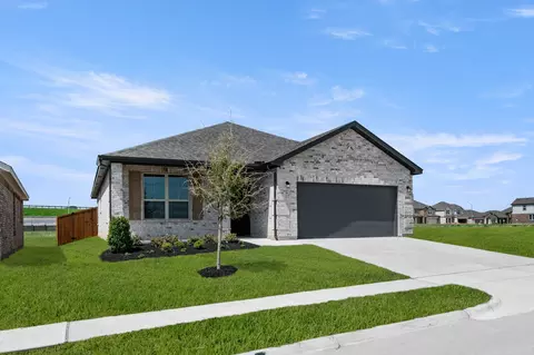 Exterior - 3113 Hawkview Dr, Cleburne, TX 76031 photo 2 of 4