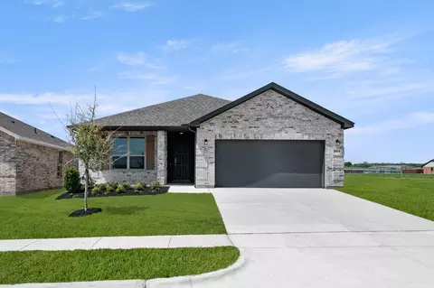 3113 Hawkview Dr, Cleburne, TX 76031