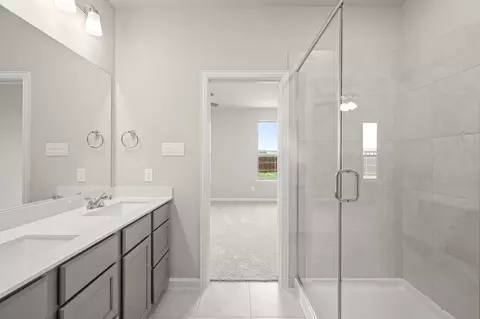 Bath - 3113 Hawkview Dr, Cleburne, TX 76031 photo 1 of 3