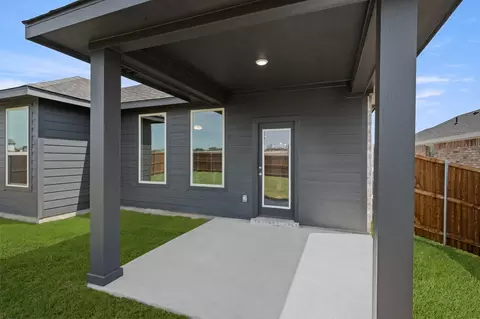 Exterior - 3113 Hawkview Dr, Cleburne, TX 76031 photo 4 of 4