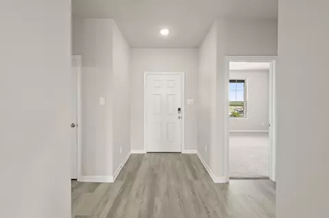Entry Way - 3113 Hawkview Dr, Cleburne, TX 76031 photo 1 of 4