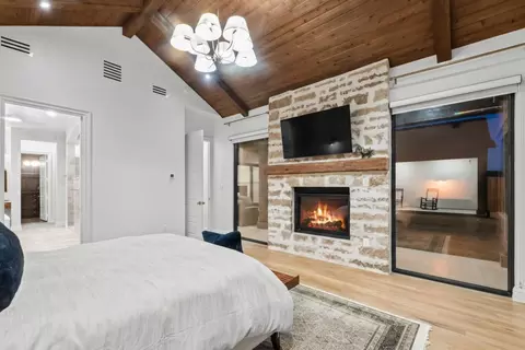 Bedroom - 7290 Tom Trl, Krum, TX 76249 photo 2 of 4