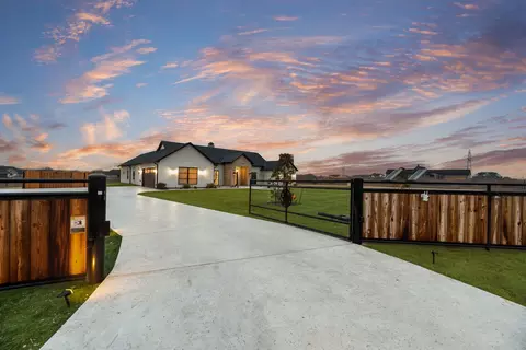 Exterior - 7290 Tom Trl, Krum, TX 76249 photo 2 of 8
