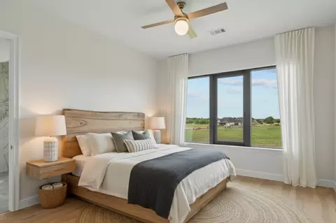 Bedroom - 7290 Tom Trl, Krum, TX 76249 photo 3 of 4