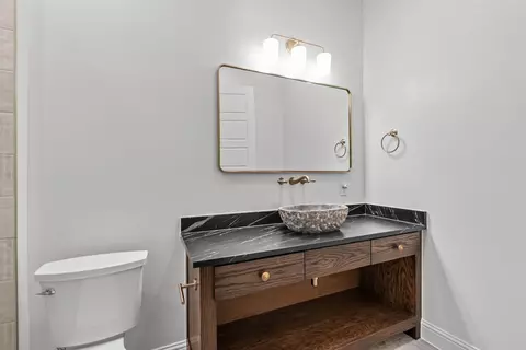 Bath - 7290 Tom Trl, Krum, TX 76249 photo 6 of 7