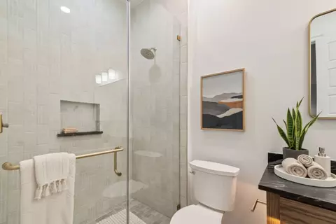 Bath - 7290 Tom Trl, Krum, TX 76249 photo 5 of 7