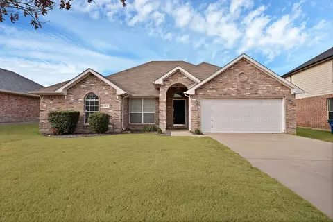 2832 Lone Ranger Trl, Little Elm, TX 75068