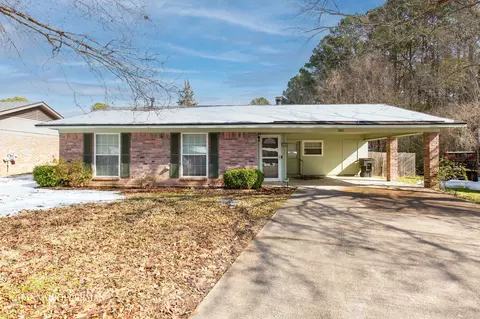 9813 Driftwood Cir, Shreveport, LA 71118
