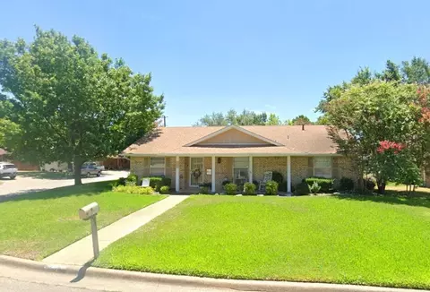 101 Noel St, Waxahachie, TX 75165