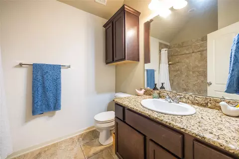 Bath - 10864 Aurora, Waco, TX 76708 photo 4 of 5