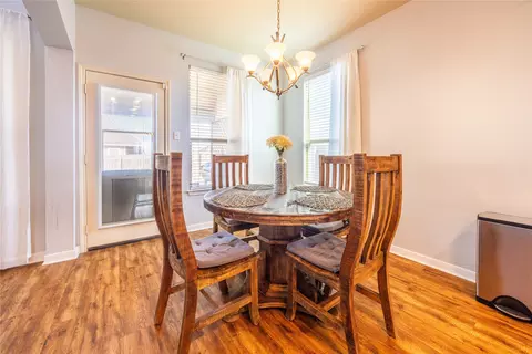 Dining - 10864 Aurora, Waco, TX 76708 photo 3 of 5