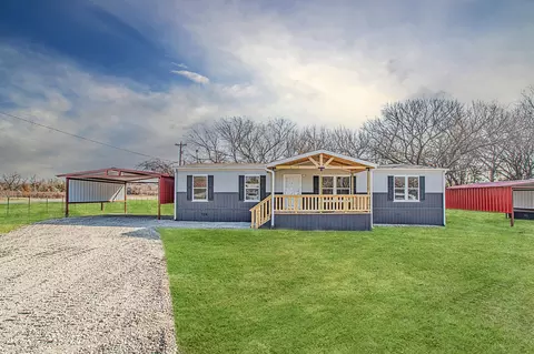 101 Kelly Ct, Azle, TX 76020