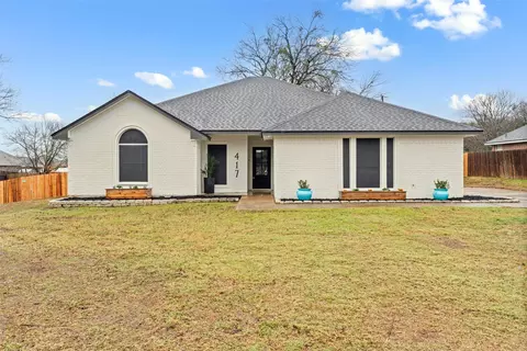 417 E Spring Valley Rd, Hewitt, TX 76643