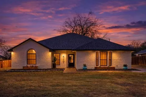 Exterior - 417 E Spring Valley Rd, Hewitt, TX 76643 photo 5 of 5