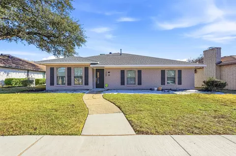 1022 Mayapple Dr, Garland, TX 75043