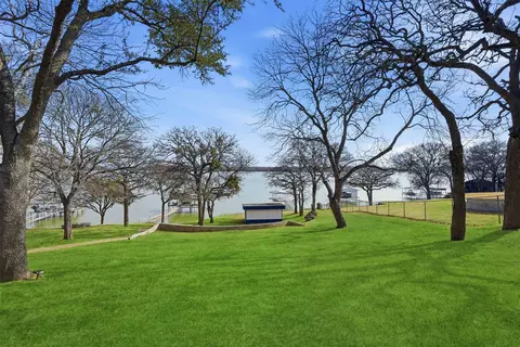 13710 Williams Rd, Azle, TX 76020