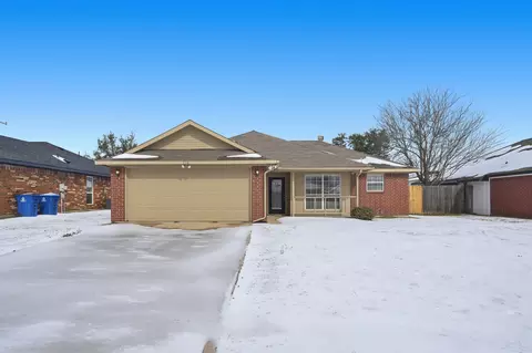 116 Apache Trl, Alvarado, TX 76009