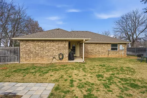 Exterior - 10600 Lilry Rd, Waco, TX 76708 photo 2 of 2