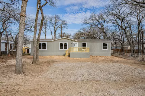 1613 Mockingbird Ln, Pelican Bay, TX 76020