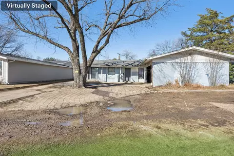 3011 Royal Ln, Dallas, TX 75229