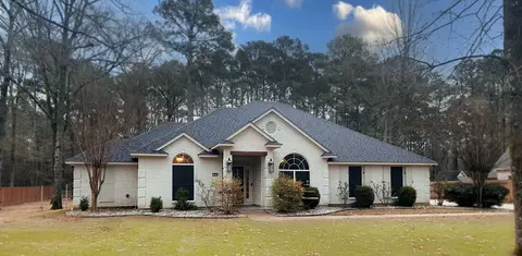 2859 Hillcrest Cir, Benton, LA 71006