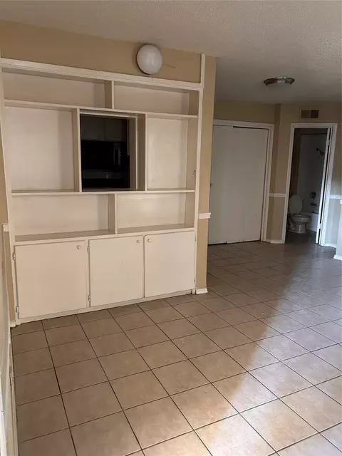 9520 Royal Ln #104, Dallas, TX 75243