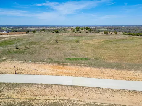 2041 Verona Dr, Weatherford, TX 76087
