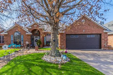 7043 Echo Lake Ct, Arlington, TX 76001