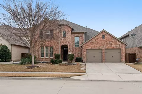416 Lomax Ln, Fort Worth, TX 76131