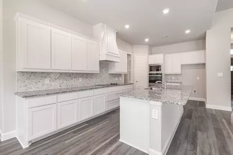 Kitchen - 1512 Lynx Loop, Forney, TX 75126 photo 3 of 4