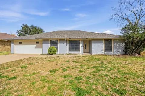 4612 Applewood Rd, Fort Worth, TX 76133