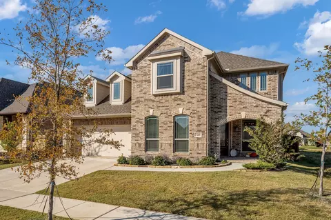 5400 Bardwell Dr, Lantana, TX 76226