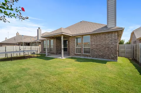 Exterior - 513 Gannet Trl, Argyle, TX 76226 photo 5 of 6