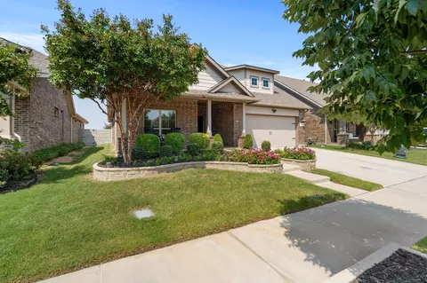 Exterior - 513 Gannet Trl, Argyle, TX 76226 photo 3 of 6