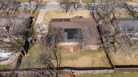 View/Area - 203 Oak Forest Trl, Euless, TX 76039 photo 8 of 8