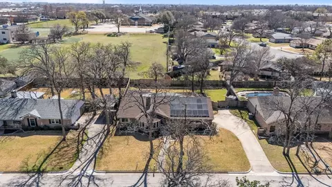 View/Area - 203 Oak Forest Trl, Euless, TX 76039 photo 6 of 8