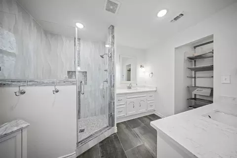 Bath - 203 Oak Forest Trl, Euless, TX 76039 photo 1 of 5