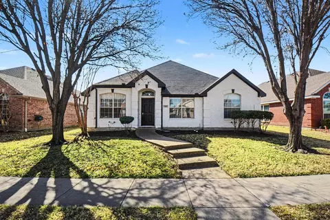5609 Phoenix Dr, The Colony, TX 75056