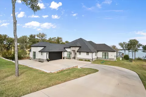 121 Diamond Pt, Corsicana, TX 75109