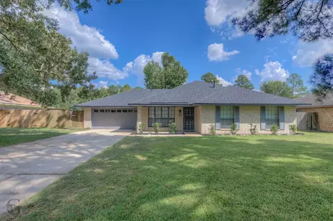 5922 Alaska Ln, Shreveport, LA 71107