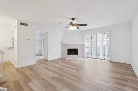 883 Dublin Dr #B, Richardson, TX 75080