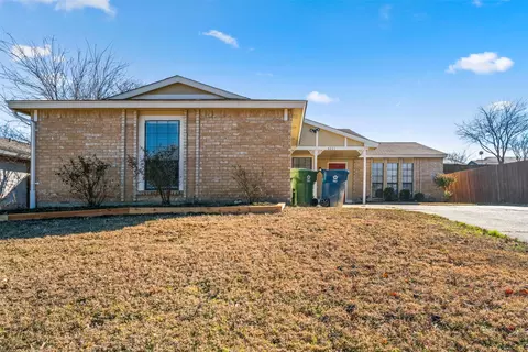 4221 Iola Ave, The Colony, TX 75056
